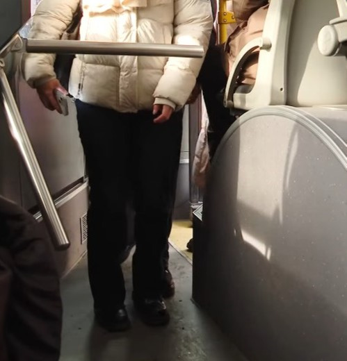 Б.Мөнхдалай: Бид орлогоо нэмэгдүүлэх үүднээс нэг автобусанд туршилтаар хаалт байршуулсан